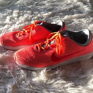Nike Zoom. Great for working out! Size 9